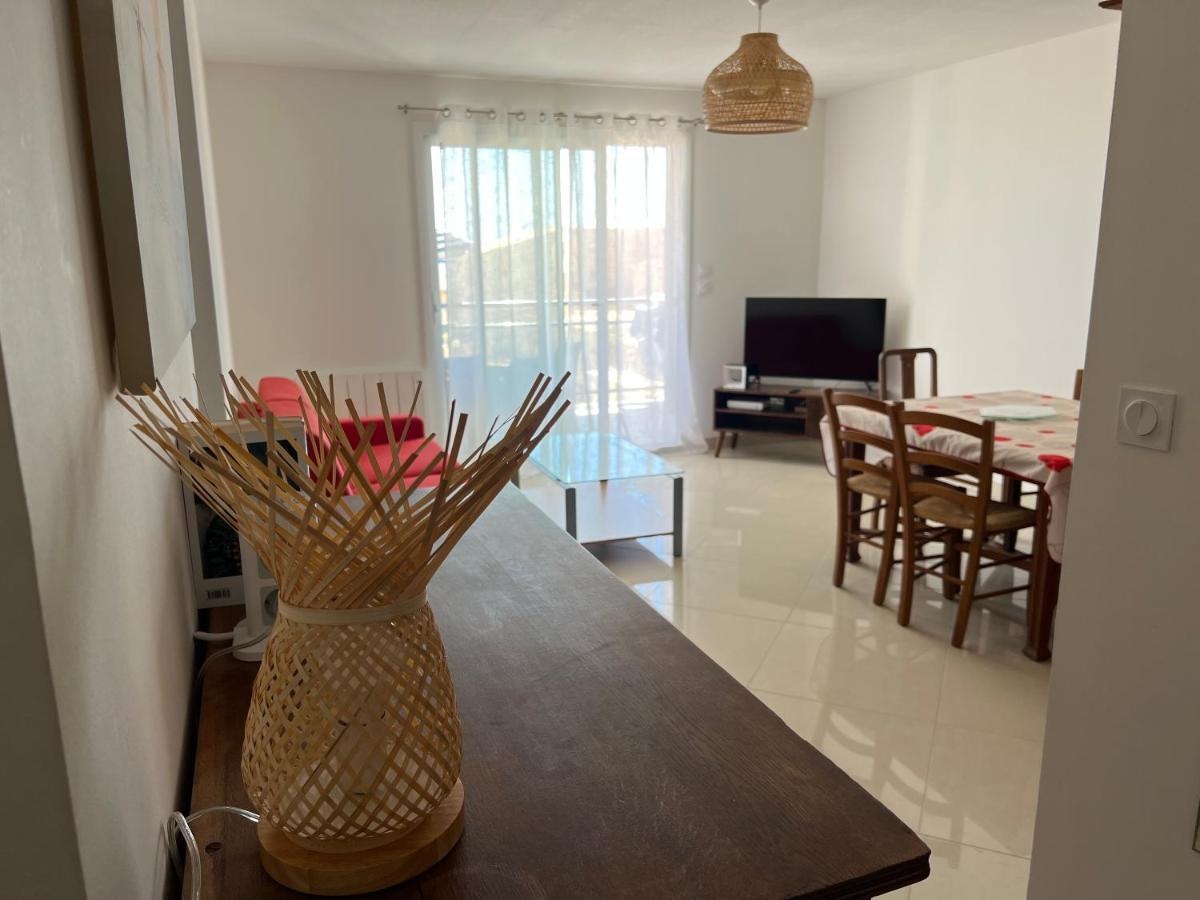Superbe Appartement A Saint Pierre La Mer エクステリア 写真